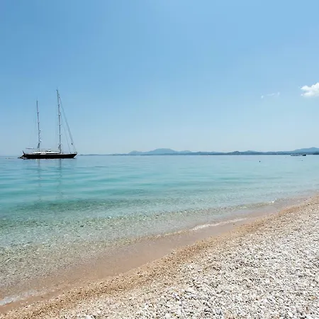 Bianco Blu برباتي